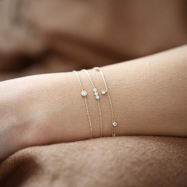 Dangling Solitaire Diamond Bracelet | 14K Gold Moving Station Chain | Elegant Gift for Her