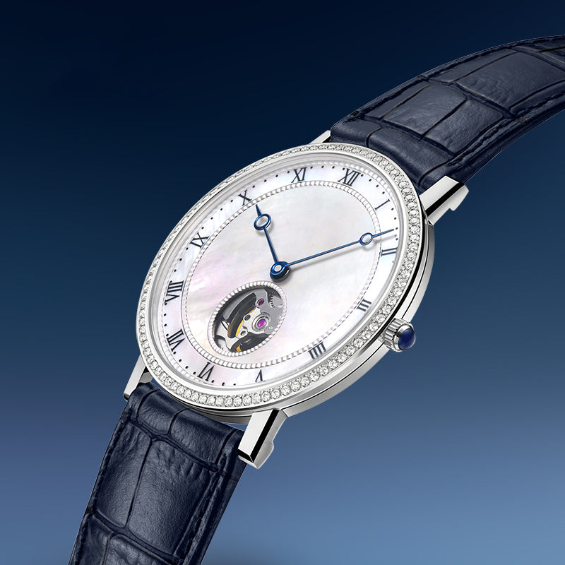Round Watch in White Gold with Diamonds
