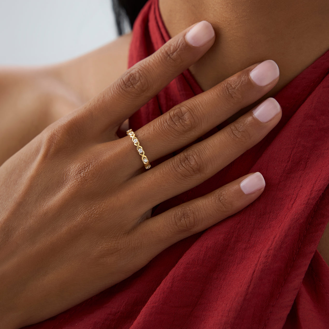 14k X O Design Diamond Wedding RIng