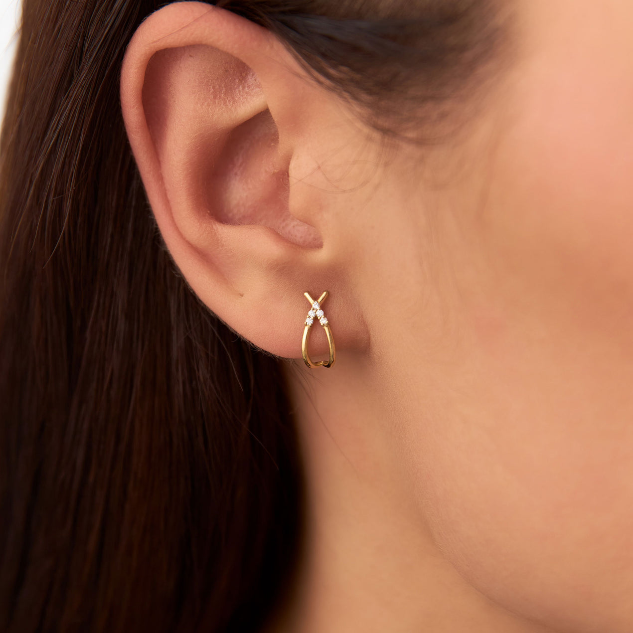 14K Gold Crisscross Diamond Huggie Earrings | Half Hoop Earrings with Round Diamonds | VLOVE Fine Jewelry