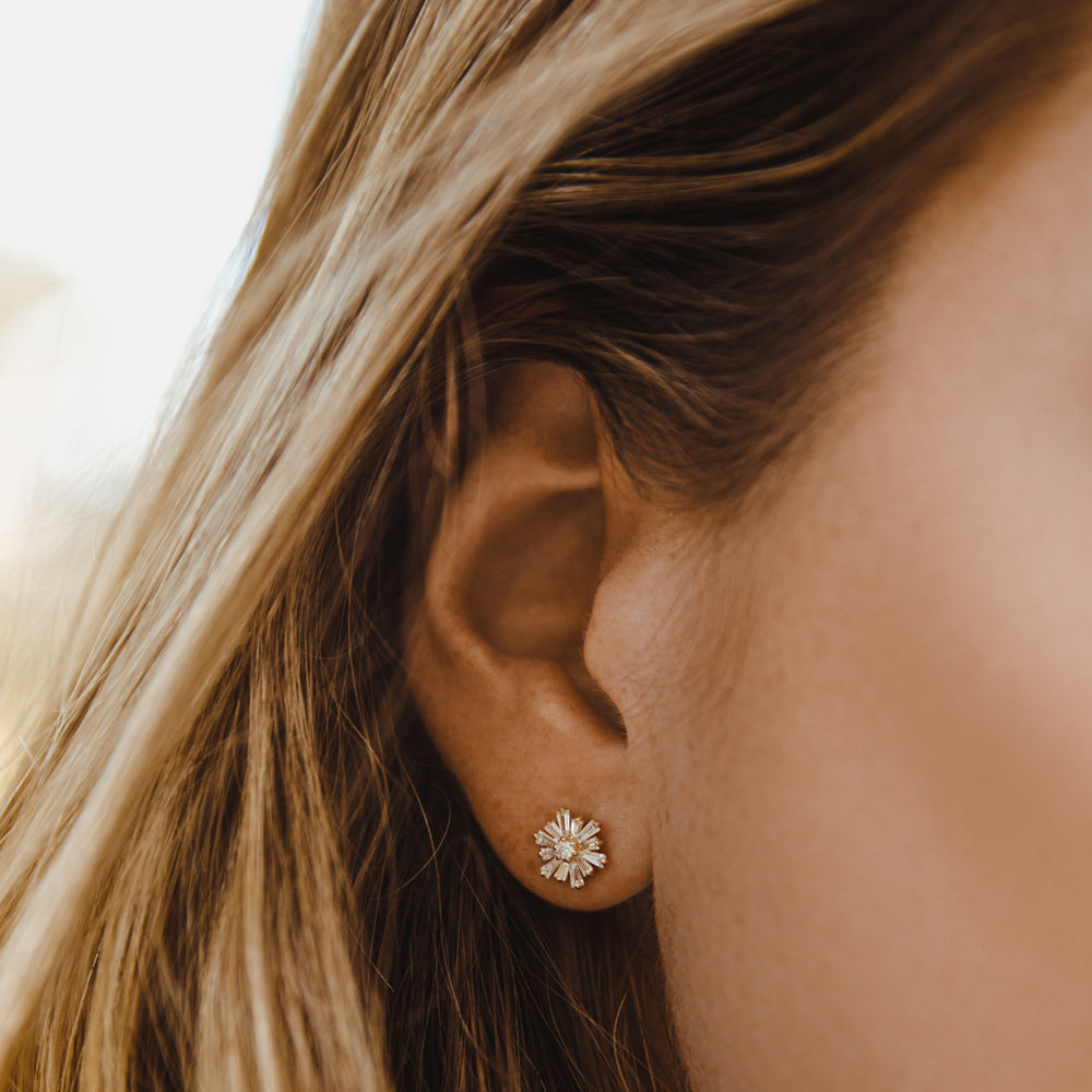 14K Tapered Baguette Diamond Snowflakes Flower Earrings | Gold Floral Stud Earrings for Women | VLOVE Fine Jewelry