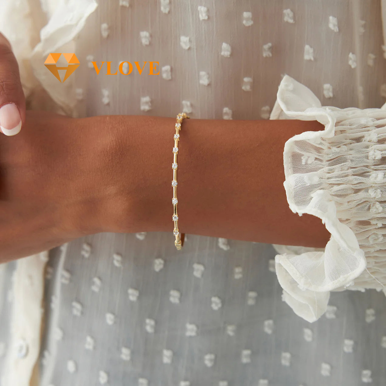 14K Gold Bar & Round Cut Diamond Open Bangle | 0.50 CTW Graduated Diamond Bracelet for Lovers | Minimalist Luxury Jewelry | VLOVE