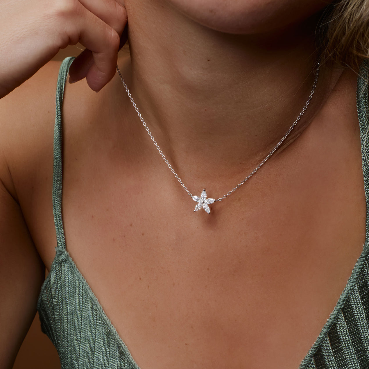 14K Marquise Shaped Flower Design Lab Grown Diamond Necklace