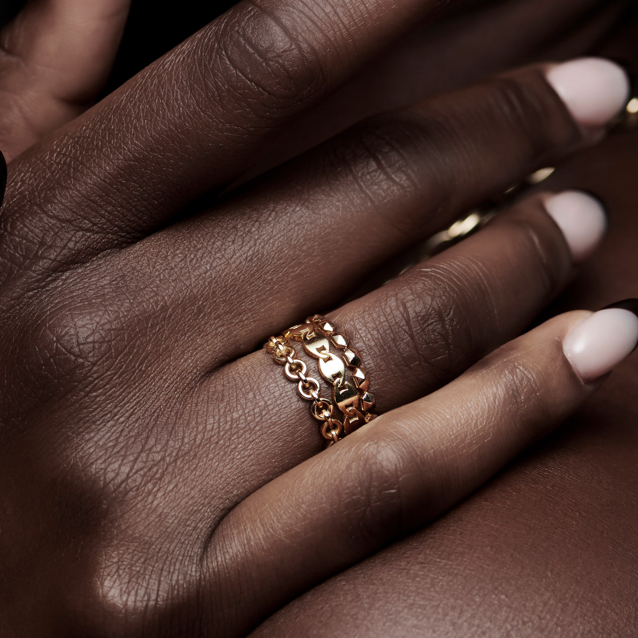 14K Gold Chain Link Ring | Solid Gold Stackable Band | Unisex Jewelry for Men & Women | VLOVE