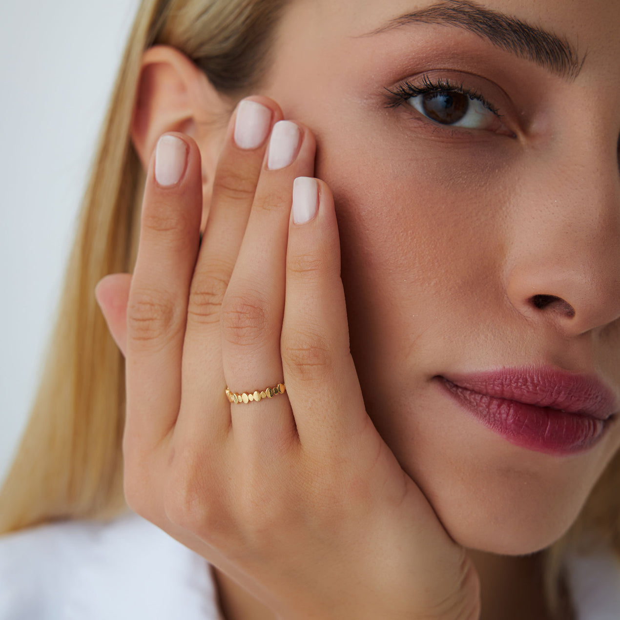 14K Gold Alternating Size Oval Ring | Stackable Minimalist Band for Women | Layering Jewelry | VLOVE