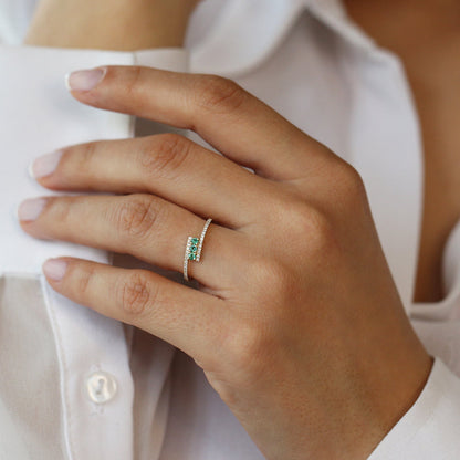 14K Cross Over Diamond Ring | Round Emerald Accents | Vintage Inspired Stackable Band | VLOVE