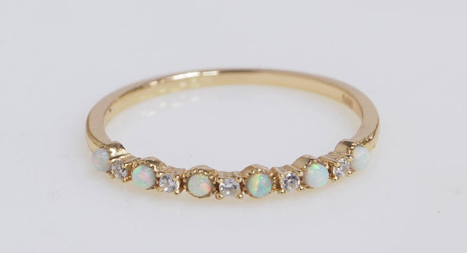 Opal zierlicher Ring