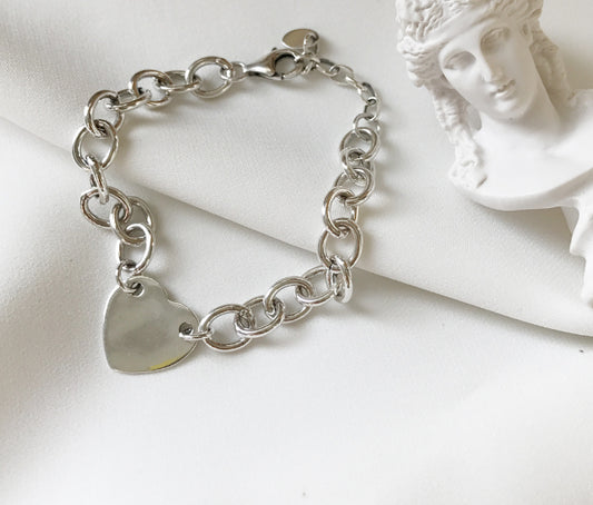 Streat style silver heart bracelet