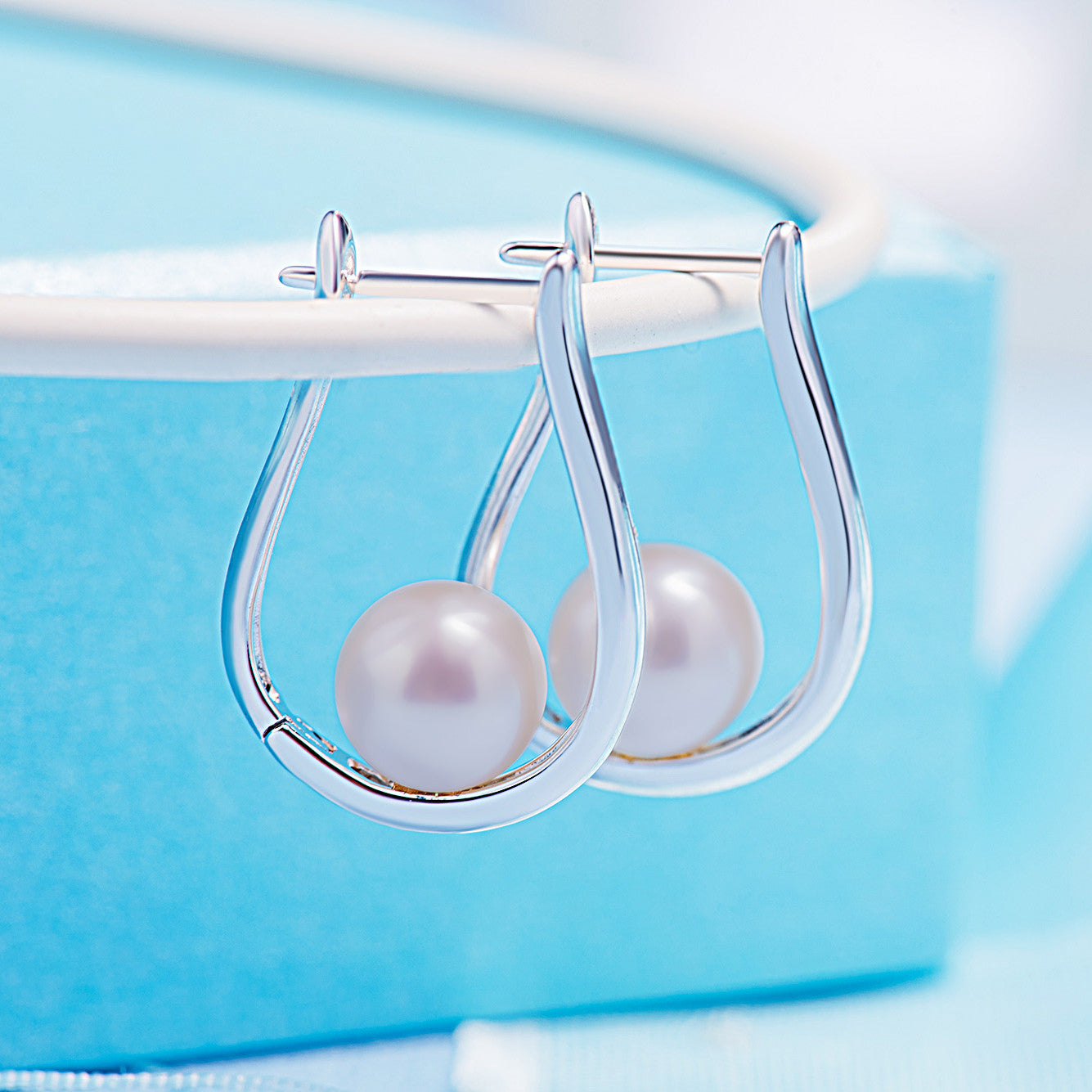 珍珠铰接圈形耳环